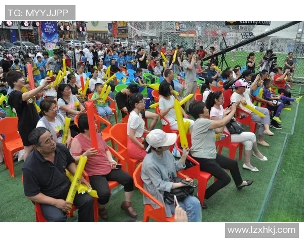 四川足球明星赛盛况空前球迷热情高涨共庆足球盛宴
