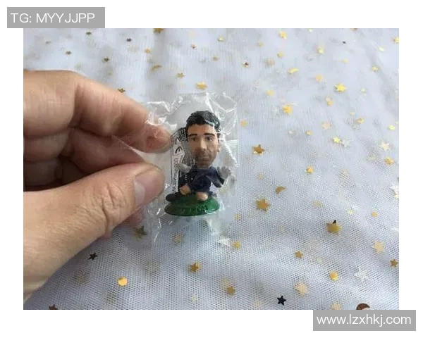 足球明星手办热销榜揭秘最受欢迎的球星与收藏价值分析